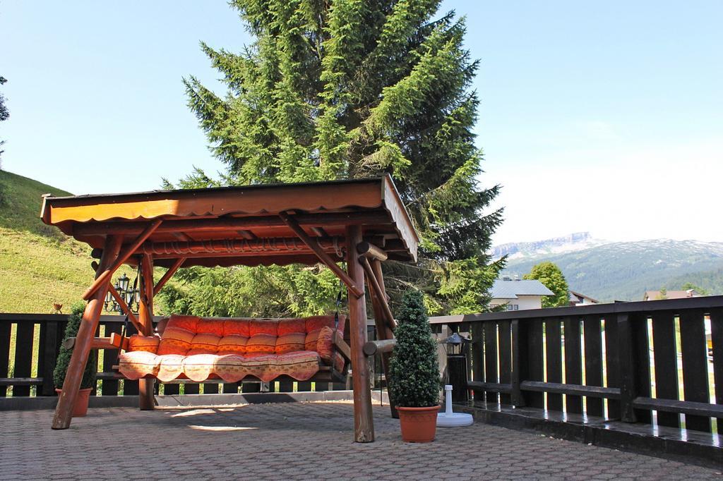 Hotel Wagner Riezlern Exterior photo